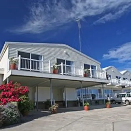 A Great Ocean View Motel-3