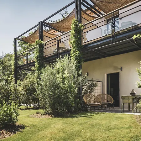 Les Lodges Sainte-Victoire Hotel & Spa-3