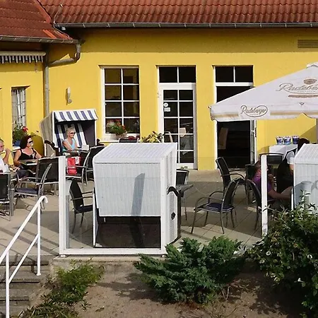 Seehotel Düne-2