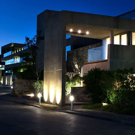 Bayhill Pool & Villa-2