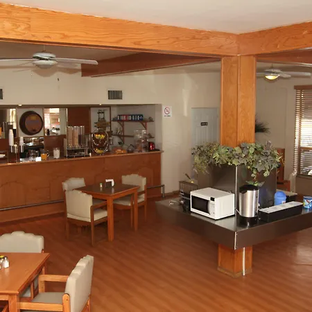 American Inn Hotel & Suites Parral-2