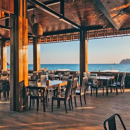 Phi Phi Andaman Beach Resort-3