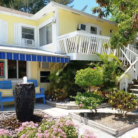 Cedar Cove Resort & Cottages-2
