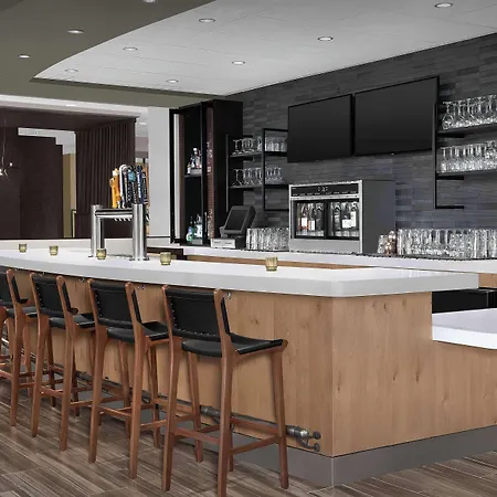 Embassy Suites By Hilton Portland Hillsboro, Oregon-2