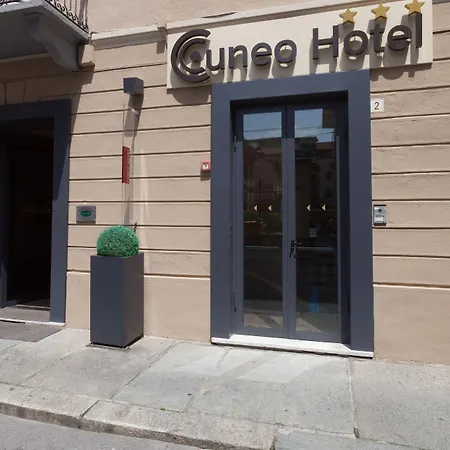 Cuneo Hotel-3