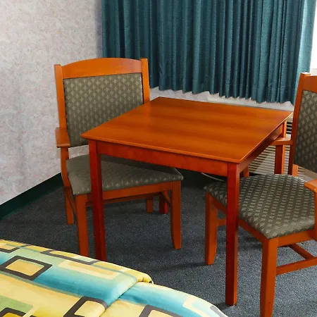 Magnuson Hotel Howell/Brighton-2