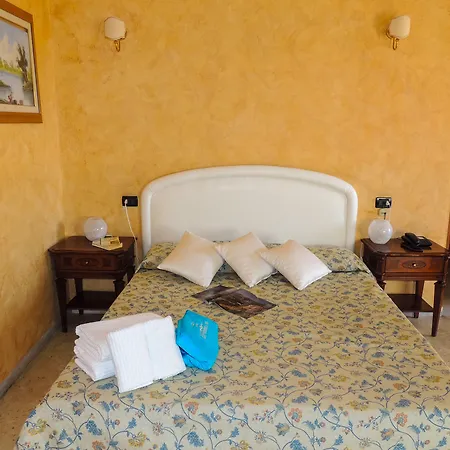 Hotel Lungomare-3