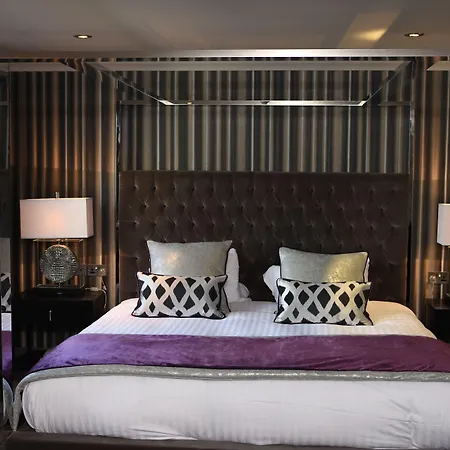Carlton Hotel-2