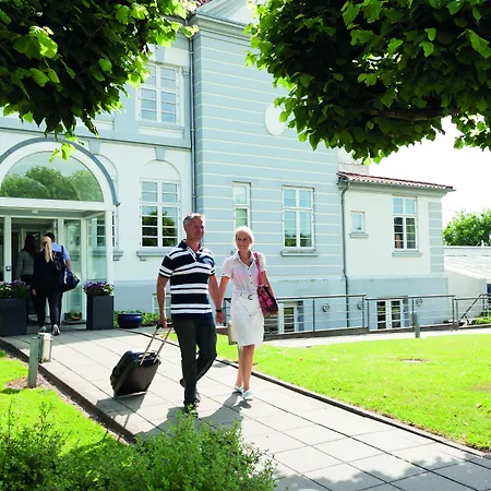 Sixtus Sinatur Hotel & Konference-2
