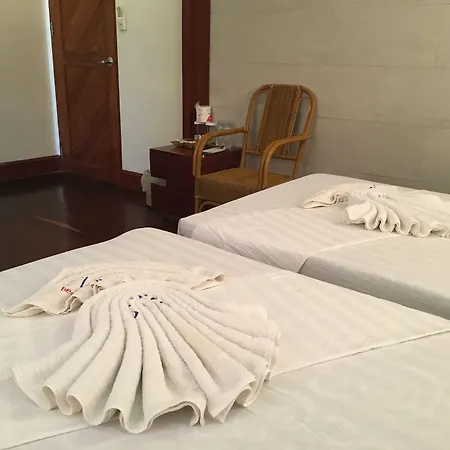 El Nido Beach Hotel-3