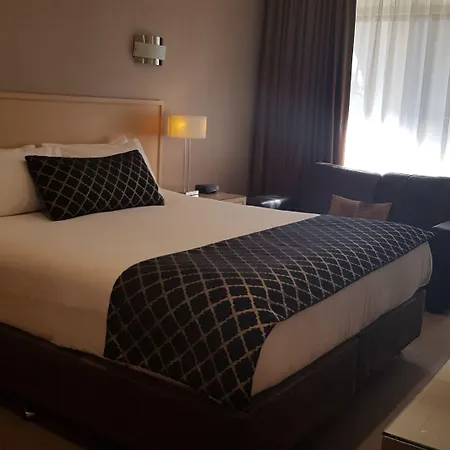 Largs Pier Hotel-2
