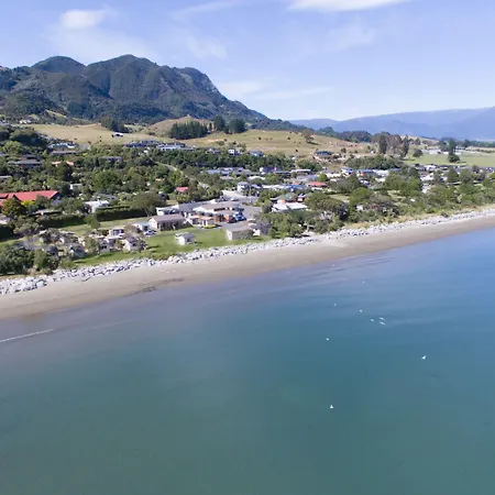 Pohara Beach Top 10 Holiday Park-3