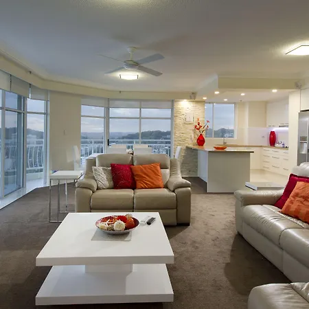 2Nd Avenue Beachside Apartments-3