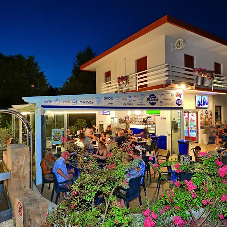Hotel Bella Italia-2
