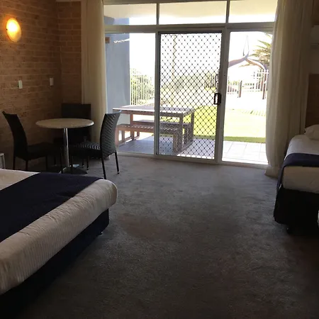 Ocean Front Motel-3