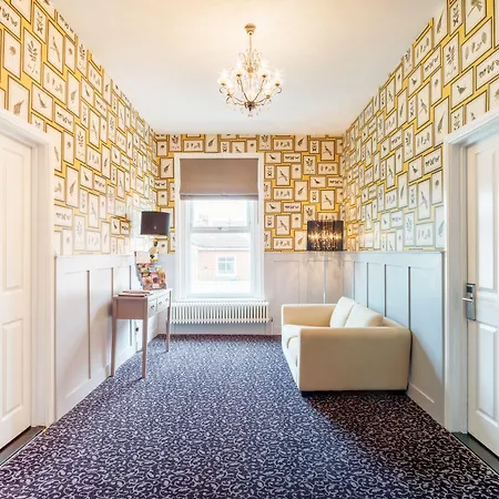 Somerset House Boutique Hotel And Restaurant-3