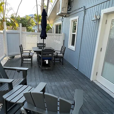 Tarpon Tale Inn-3