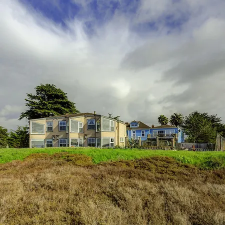 Captain'S Inn At Moss Landing-2