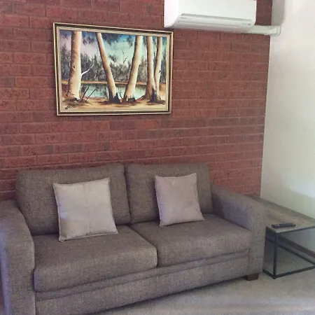 Greenways Holiday Units-3