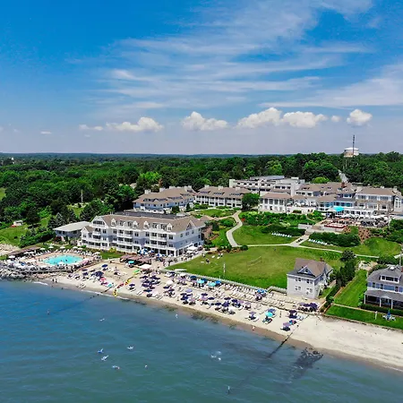 Water'S Edge Resort & Spa-2