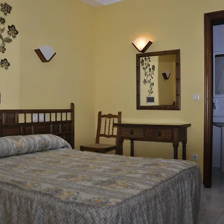 Hotel Xacobeo-3
