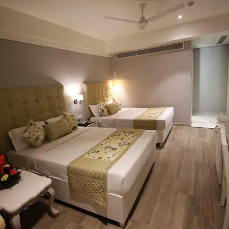 Hotel Emerald-3