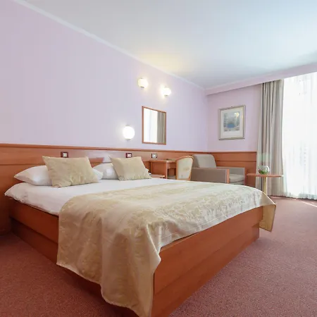 Hotel Kolovare-2