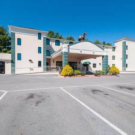 Rodeway Inn & Suites Charles Town-2