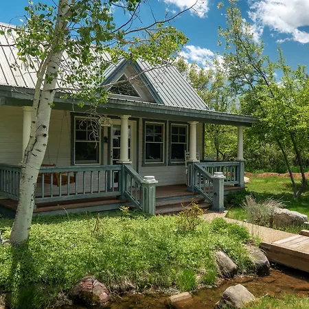 Apple Orchard Inn-3