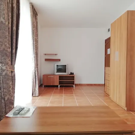 Apart Hotel Efir-2