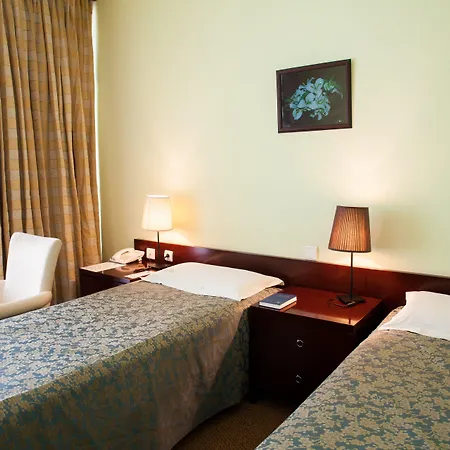 Gorillas Lake Kivu Hotel-2