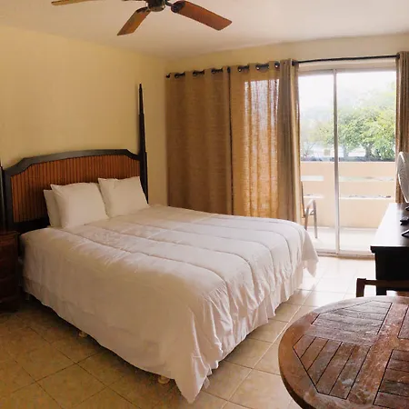 Hilo Reeds Bay Hotel-2