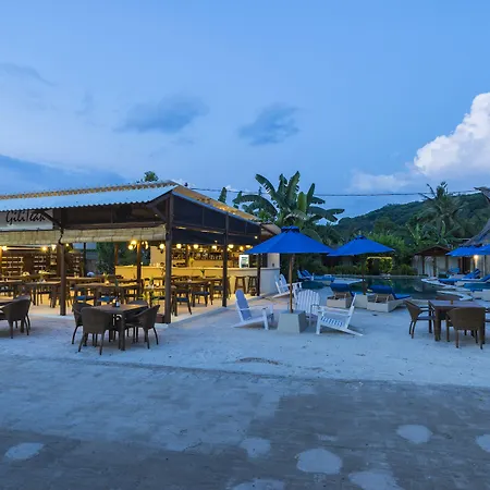 Gili Teak Beach Front Resort-2