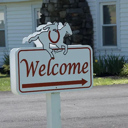 Sara Glen Motel - Saratoga Springs-Glens Falls-3