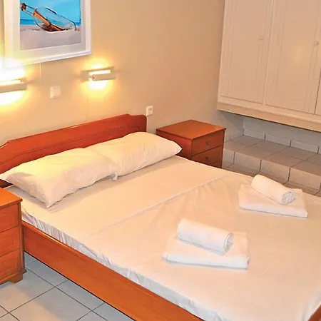 Greta Apartments-3