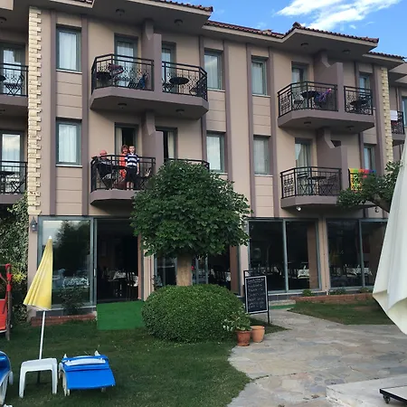 Golden Moon Hotel-3