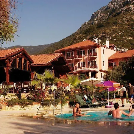 Club Pink Palace Hotel-3