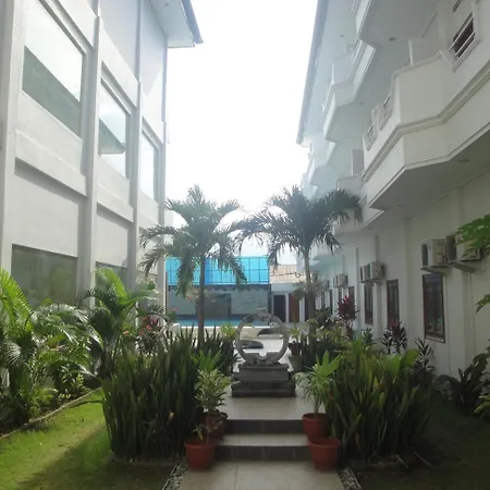 Sylvia Hotel Maumere-2