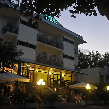 Hotel Lux-2
