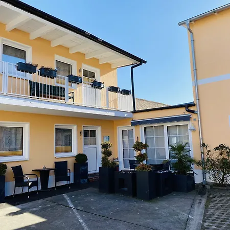 Pension&Ferienwohnungen Schneidereit-3