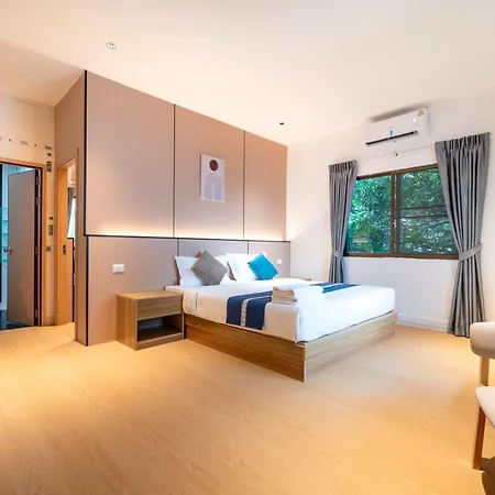 Selina Place Hotel-2