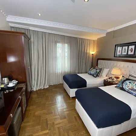Four Doors Hotel-2