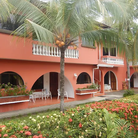 Apartotel Flamboyant-3