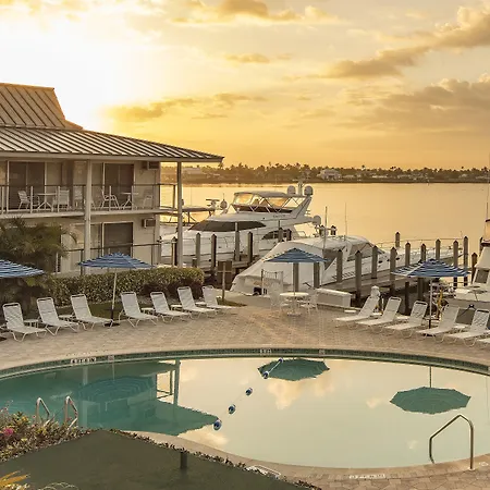 Cove Inn On Naples Bay-3