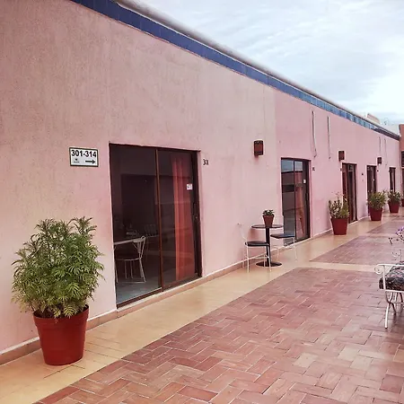 Los Jitos Hotel&Suites-3