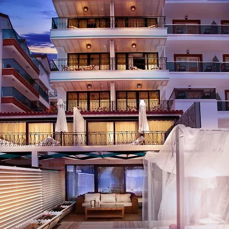 Nur Beach Hotel-3