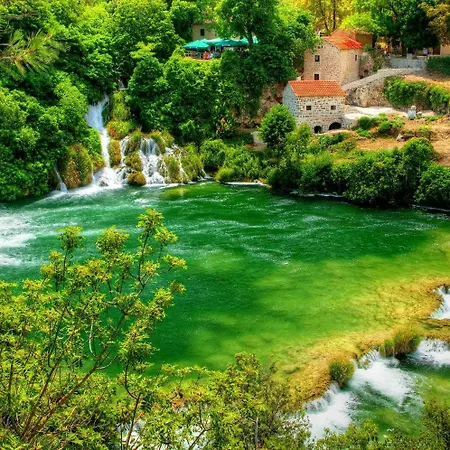 Hotel Skradinski Buk-3