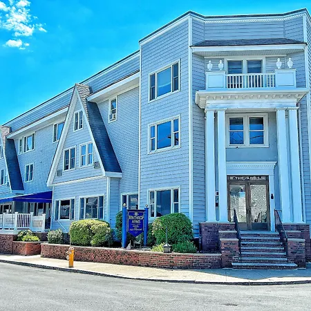 Winthrop Arms Hotel Restaurant Logan Airport-2
