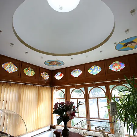 Höckner Plaza Hotel-3