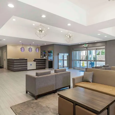 Best Western Plus Gardena-Los Angeles Inn & Suites-2